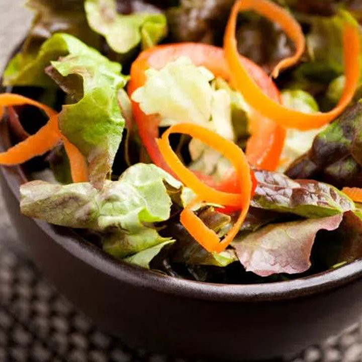 Salade Batavia Grenobloise - Variété Croquante Cultivée par les Élèves